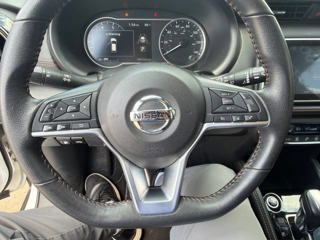Used 2020 Nissan Kicks SR w/ SR Premium Package FWD image 16