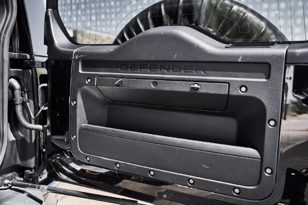 Used 2023 Land Rover Defender 110 Carpathian Edition AWD/4WD image 22