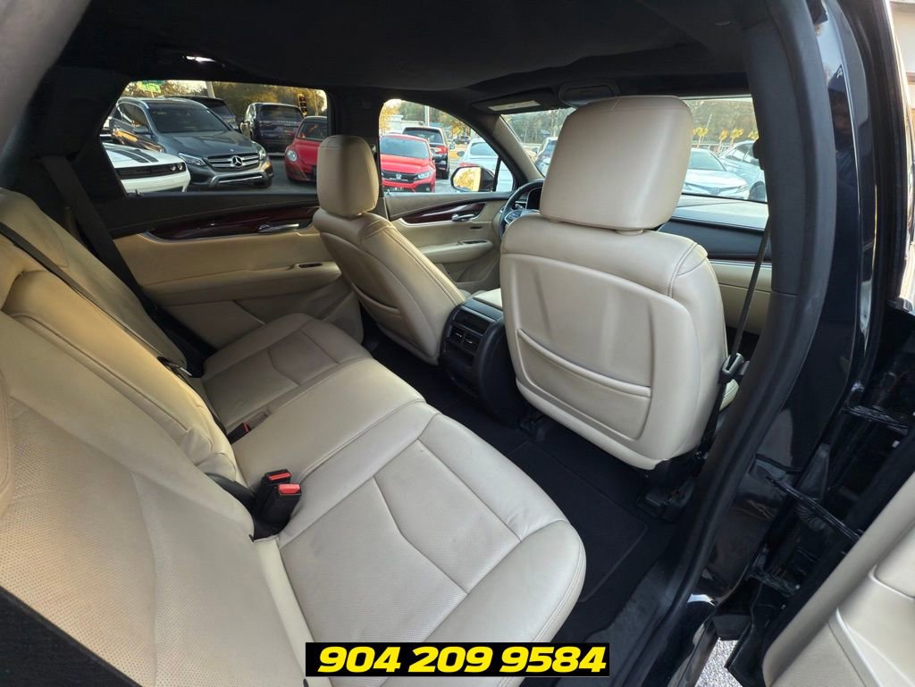 Used 2017 Cadillac XT5 Luxury w/ Driver Awareness Package FWD image 28