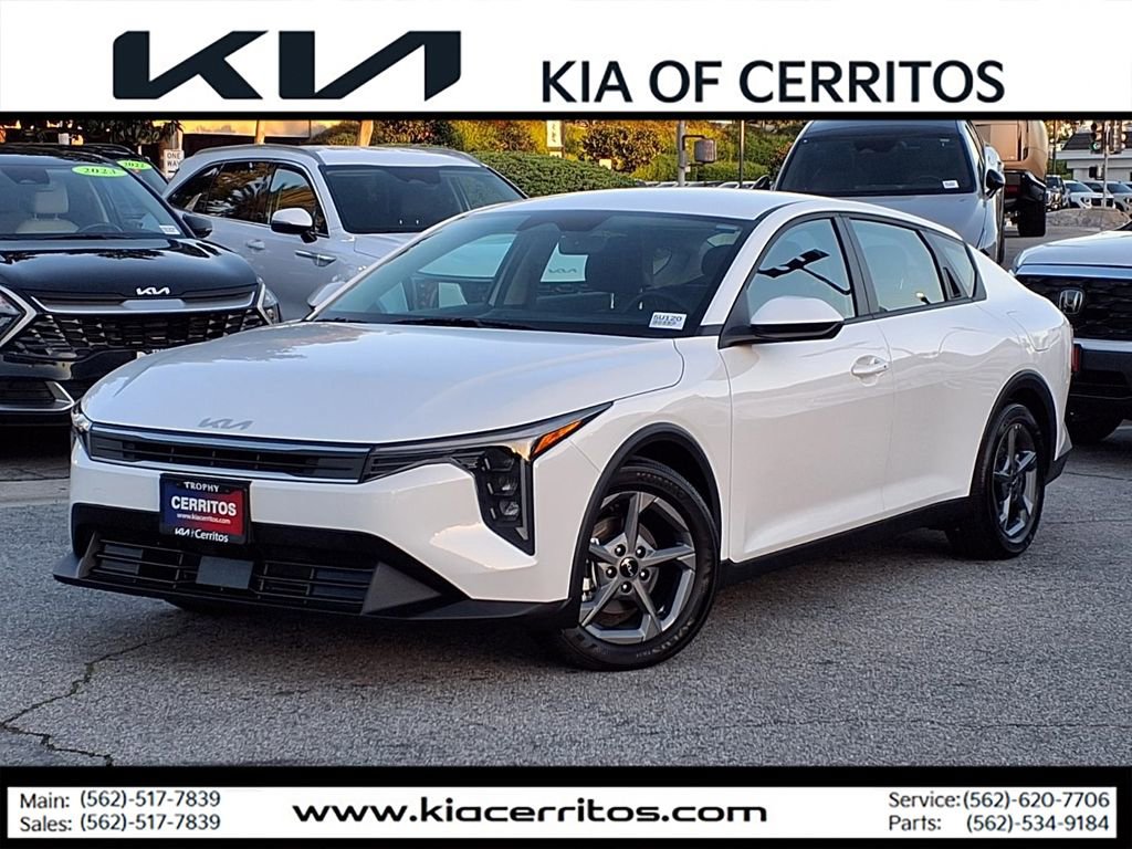 Used 2025 Kia K4 LXS