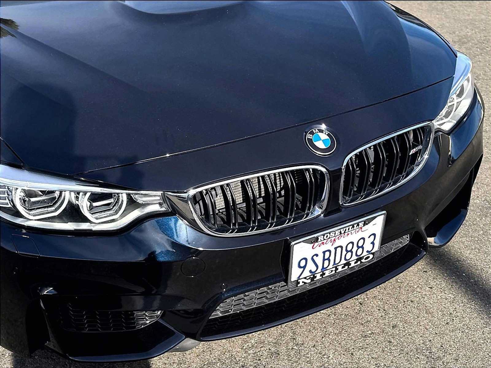 Used 2017 BMW M4 Convertible RWD image 29