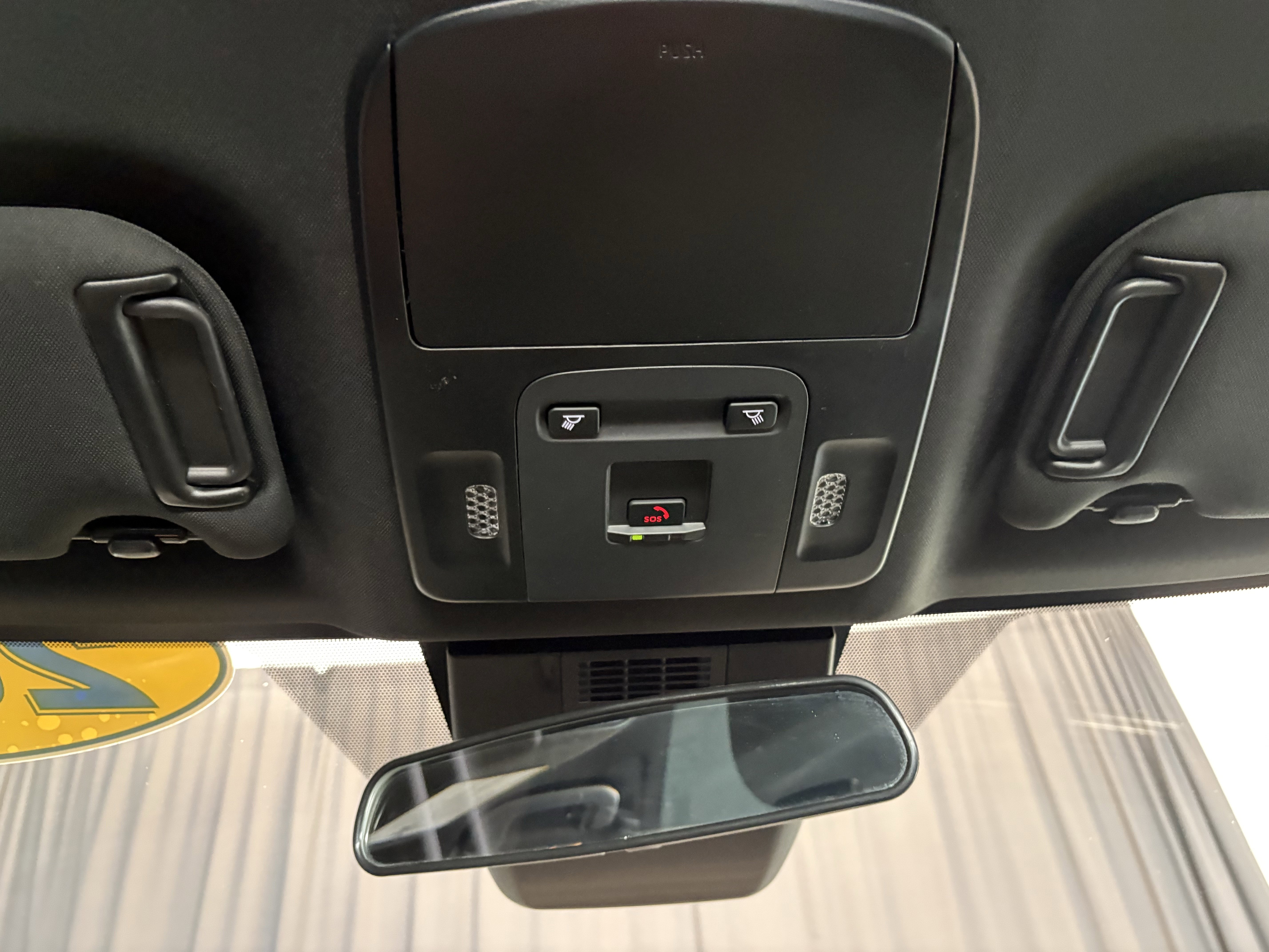 Used 2025 Toyota Camry SE FWD image 19