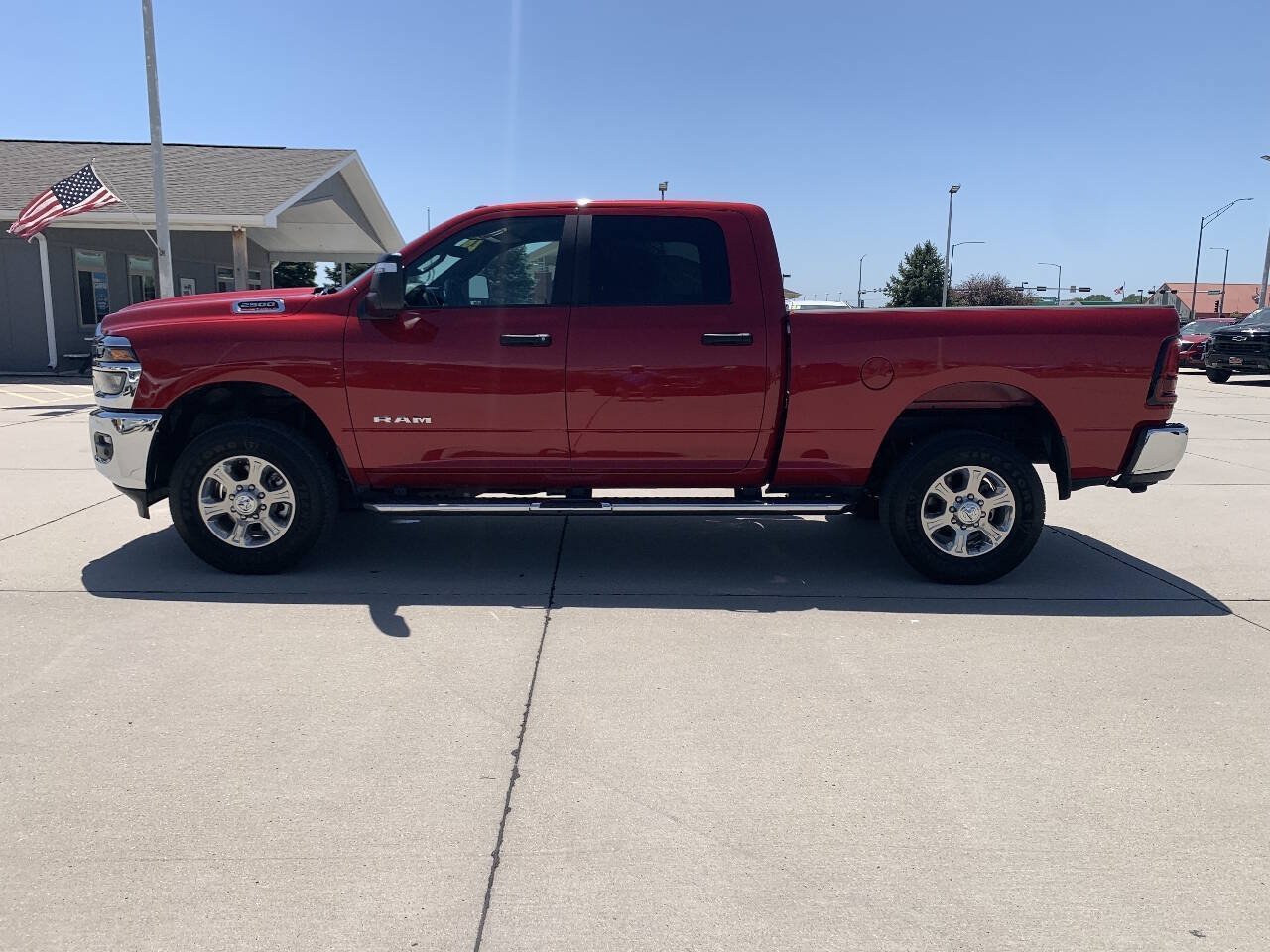 Used 2026 RAM 2500 Big Horn AWD/4WD image 4