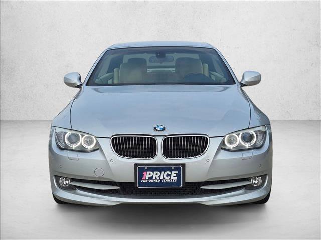Used 2012 BMW 335i Convertible RWD image 2