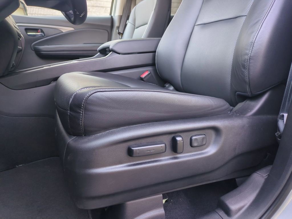 Used 2025 Honda Ridgeline RTL image 14