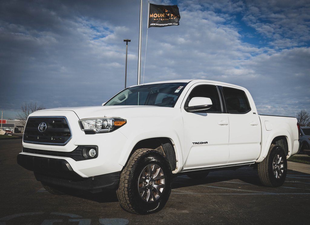 Used 2016 Toyota Tacoma SR5 image 17