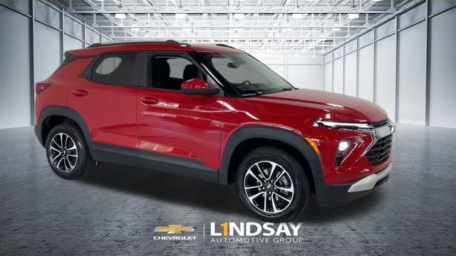 Used 2026 Chevrolet TrailBlazer LT AWD/4WD image 3