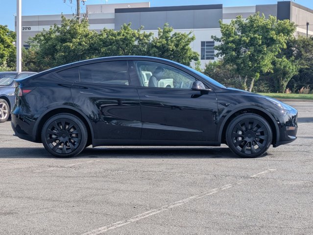 Used 2024 Tesla Model Y Long Range image 4