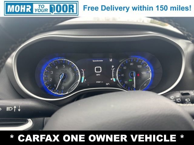 Used 2023 Chrysler Pacifica Touring-L image 12