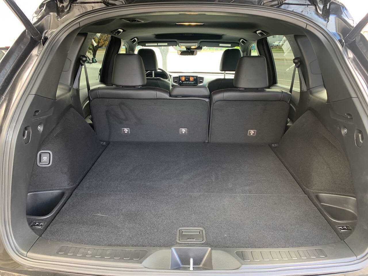 Used 2025 Honda Passport EX-L image 11