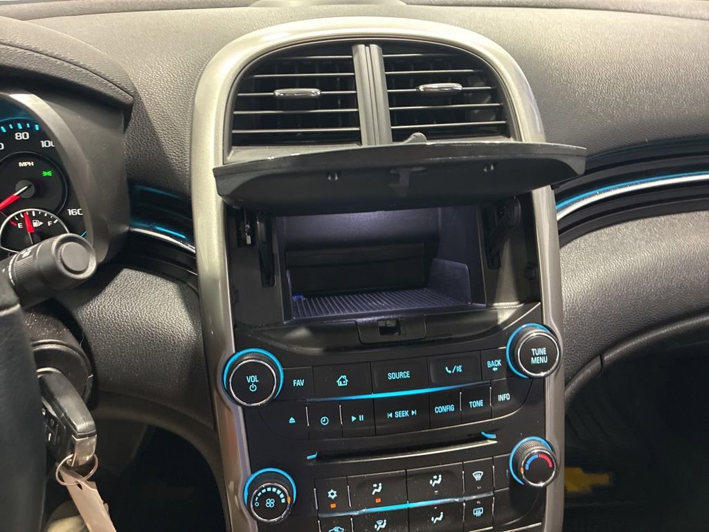 Used 2015 Chevrolet Malibu LT w/ Power Convenience Package FWD image 23