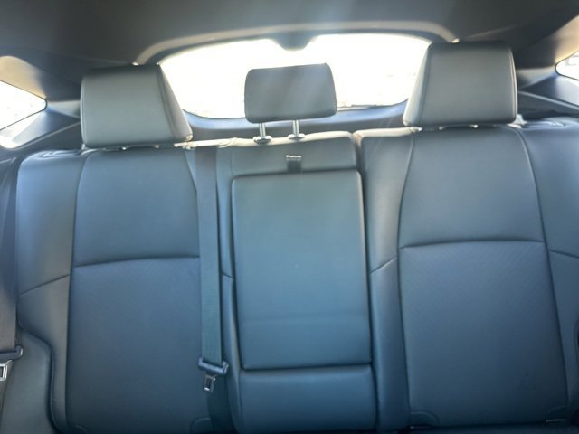 Used 2024 Toyota Venza Limited image 21