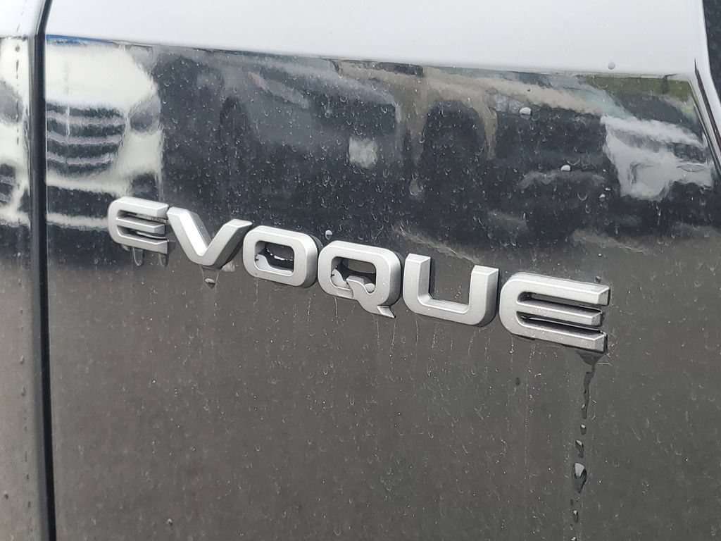 Used 2026 Land Rover Range Rover Evoque S AWD/4WD image 6