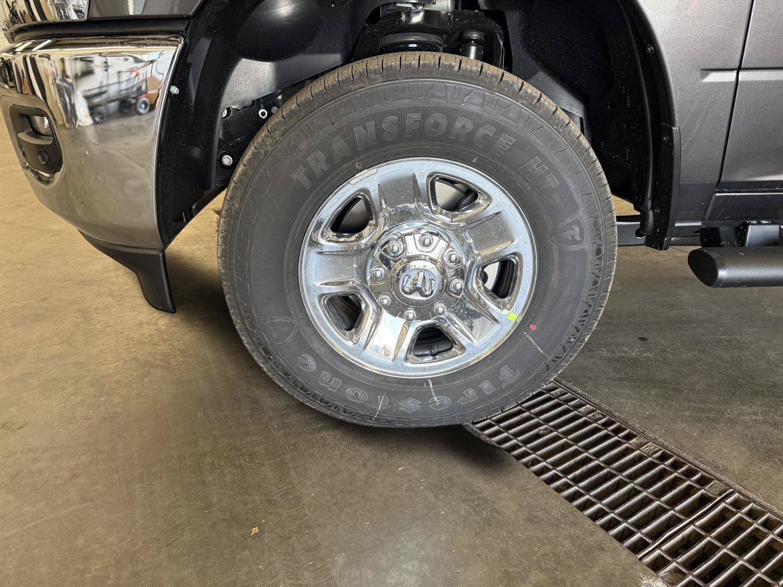 New 2026 RAM 2500 Tradesman AWD/4WD image 43