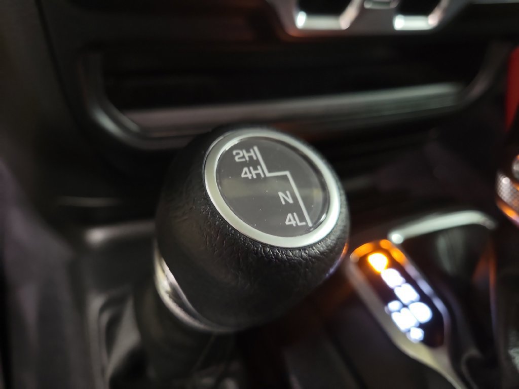 Used 2023 Jeep Gladiator Sport AWD/4WD image 19