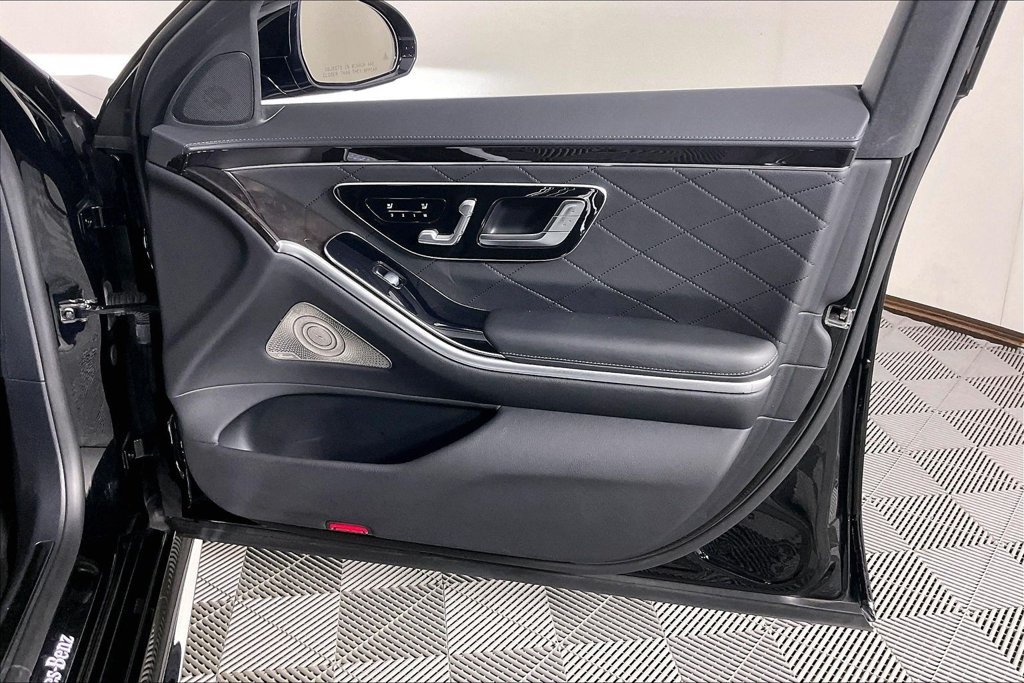 Certified 2021 Mercedes-Benz S 580 4MATIC Sedan image 16