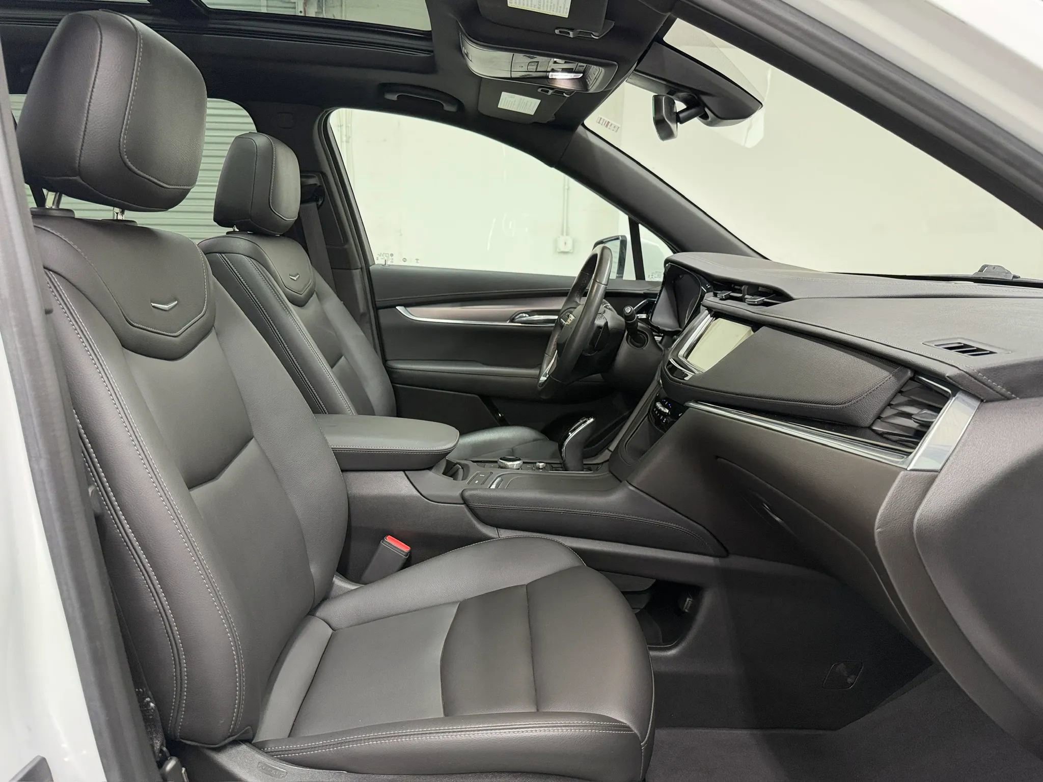 Used 2023 Cadillac XT6 Luxury FWD image 11