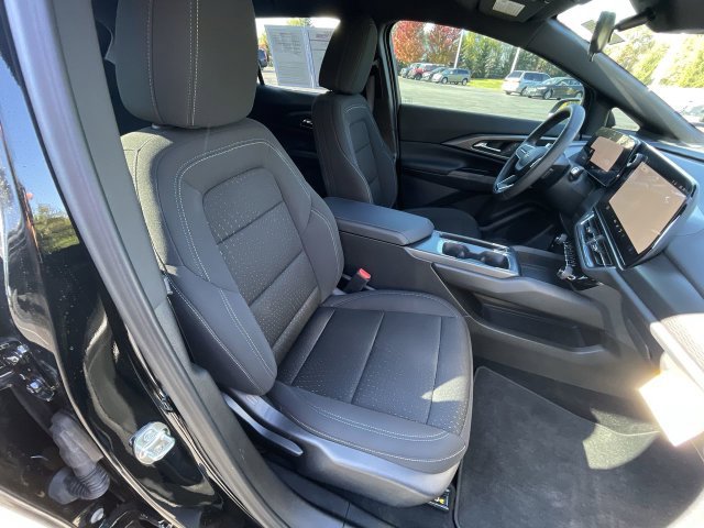 Used 2025 Chevrolet Equinox EV LT FWD image 26