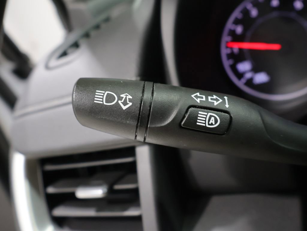 Used 2024 GMC Terrain SLT AWD/4WD image 34
