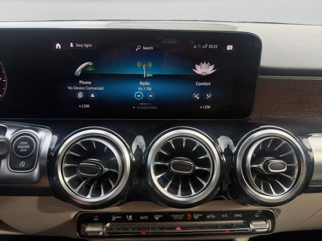 Used 2023 Mercedes-Benz GLB 250 w/ Premium Package image 14