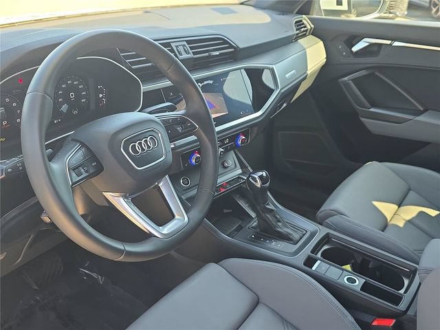 Used 2025 Audi Q3 2.0T Premium AWD/4WD image 14