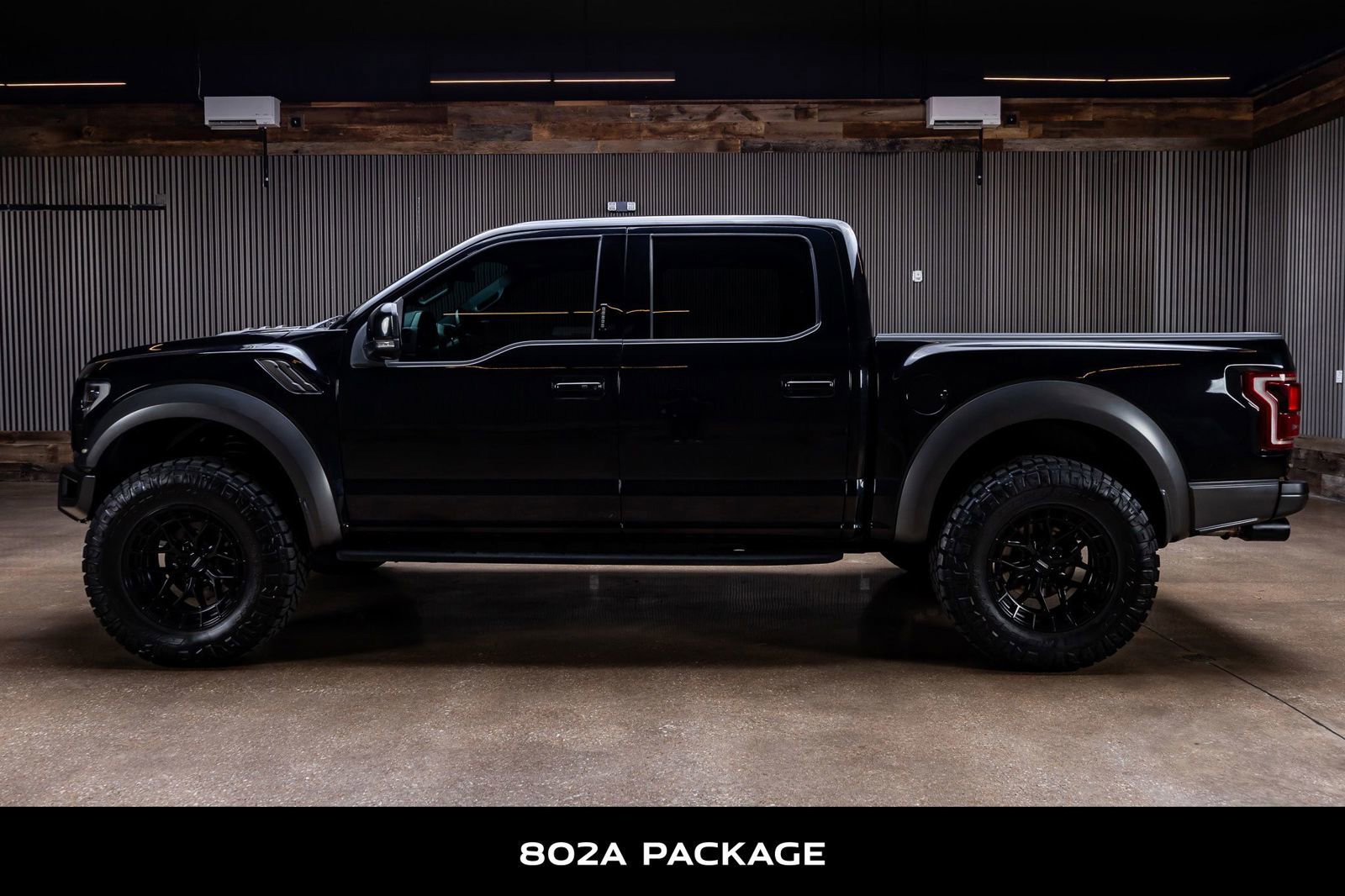 Used 2020 Ford F150 Raptor w/ Equipment Group 802A Luxury AWD/4WD image 6