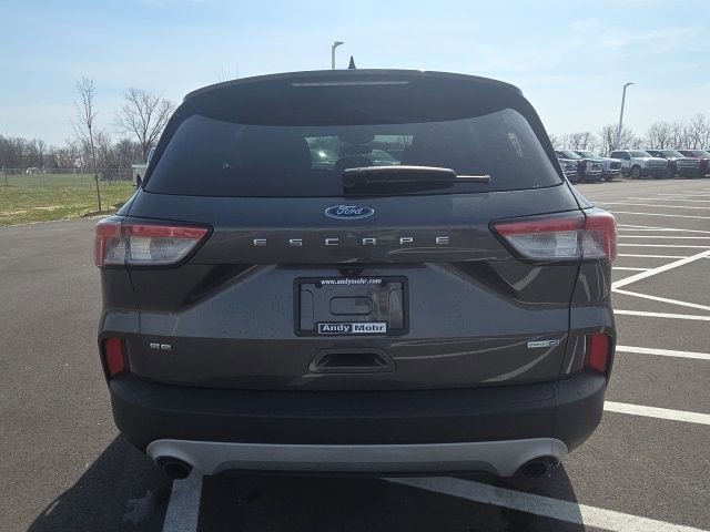 Certified 2020 Ford Escape SE image 9