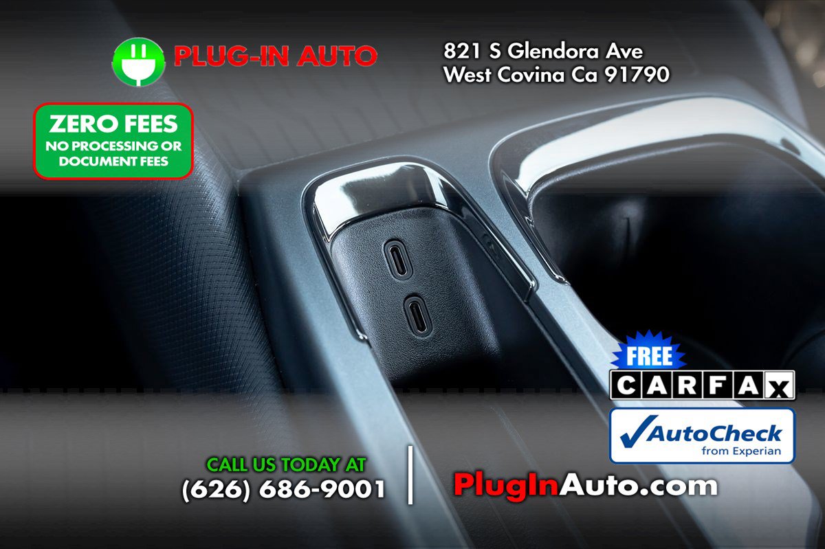 Used 2024 Chevrolet Equinox EV RS FWD image 21