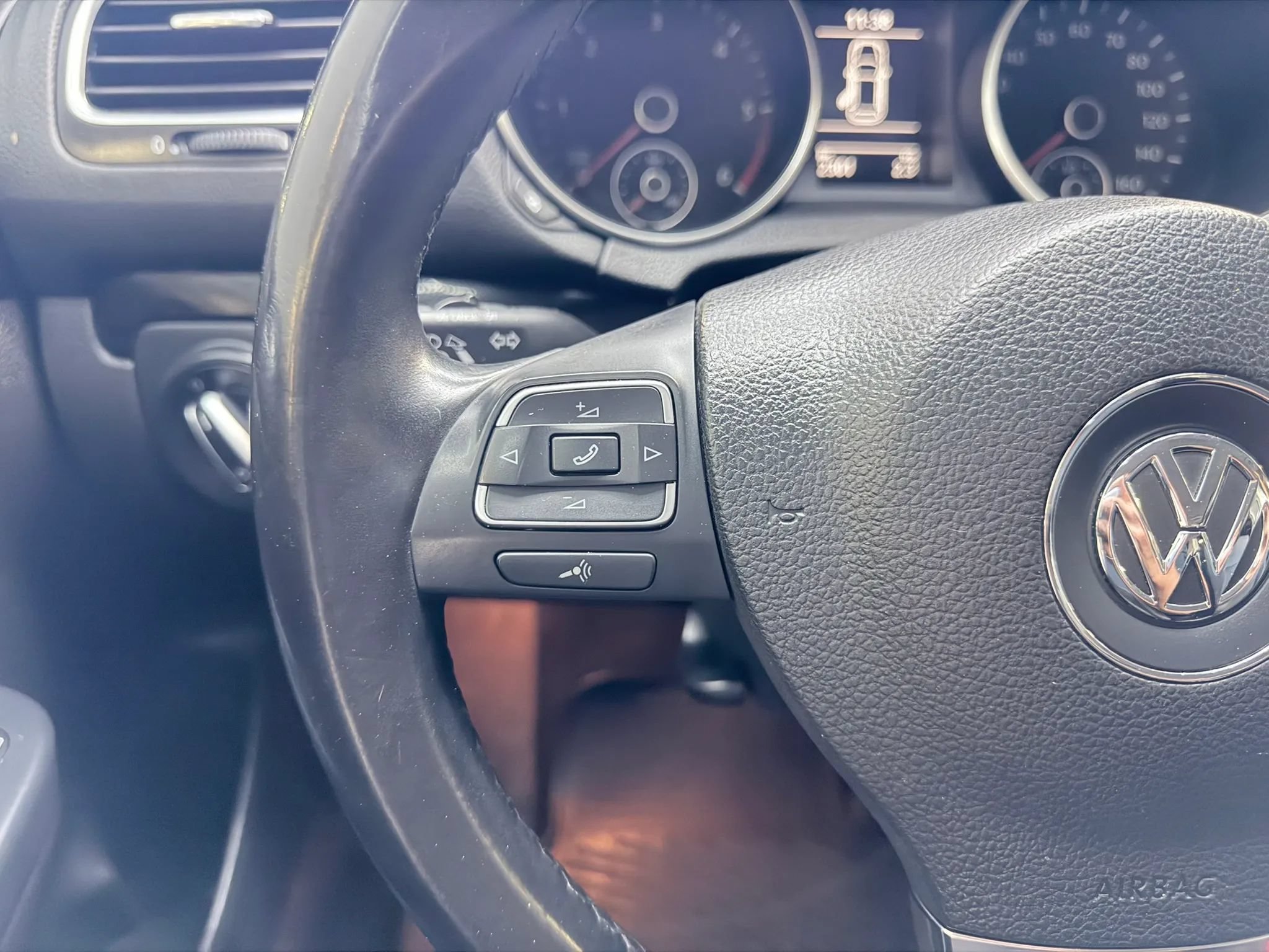 Used 2011 Volkswagen Jetta TDI FWD image 18
