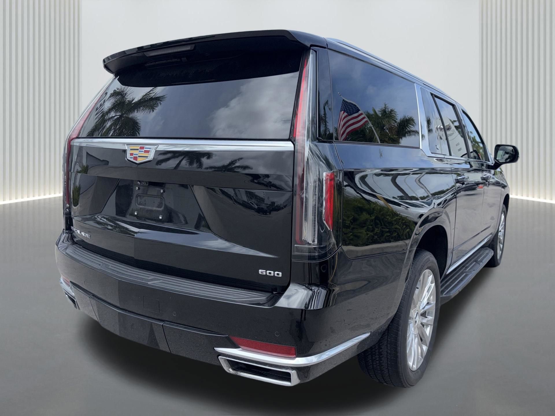 Used 2021 Cadillac Escalade ESV Premium Luxury image 9