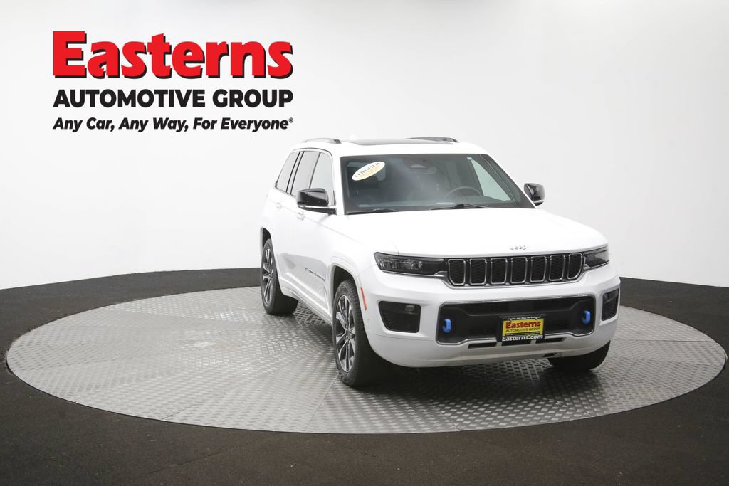 Used 2022 Jeep Grand Cherokee Overland AWD/4WD image 55