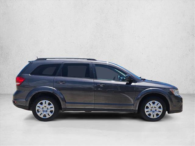 Used 2019 Dodge Journey SE w/ Premium Group FWD image 4