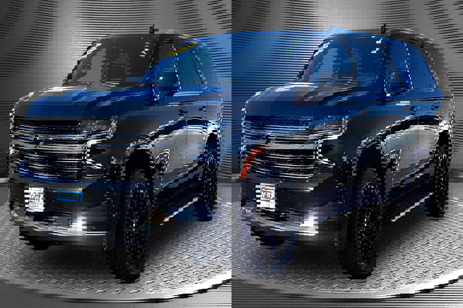 Used 2023 Chevrolet Tahoe LT w/ LT Signature Plus Package image 3