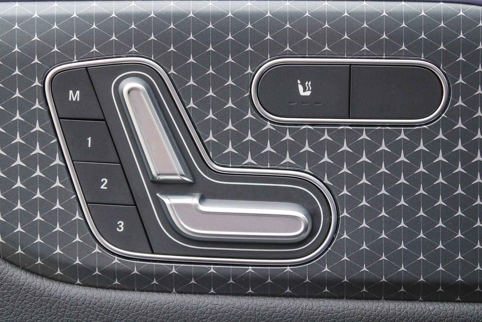 Used 2025 Mercedes-Benz GLA 250 4MATIC image 23