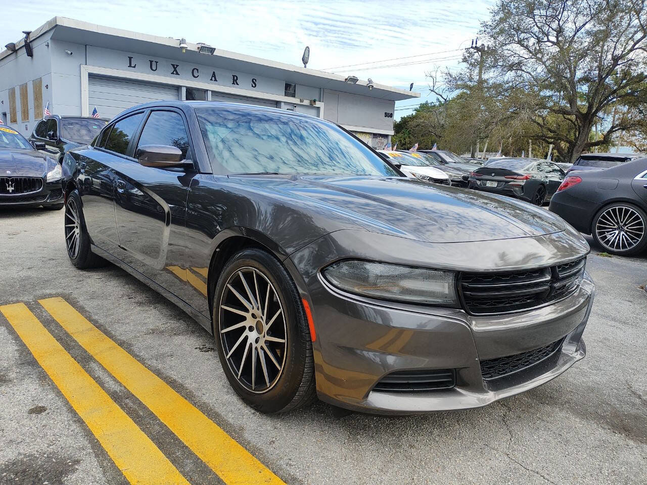 Used 2020 Dodge Charger SXT w/ Leather Interior Group image 15