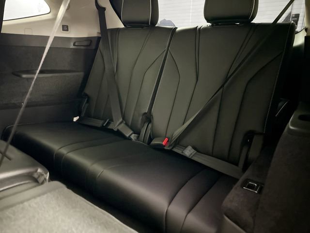Used 2025 Acura MDX w/ Advance Package image 42