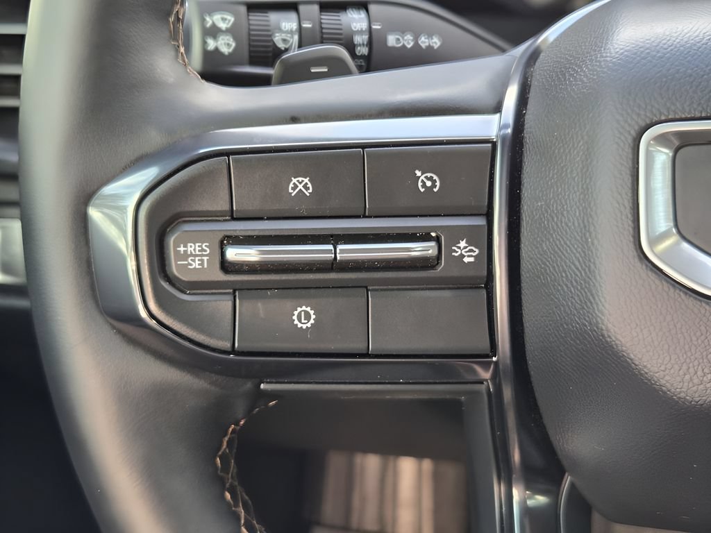 Used 2025 GMC Acadia AT4 w/ LPO, Floor Liner Package AWD/4WD image 25