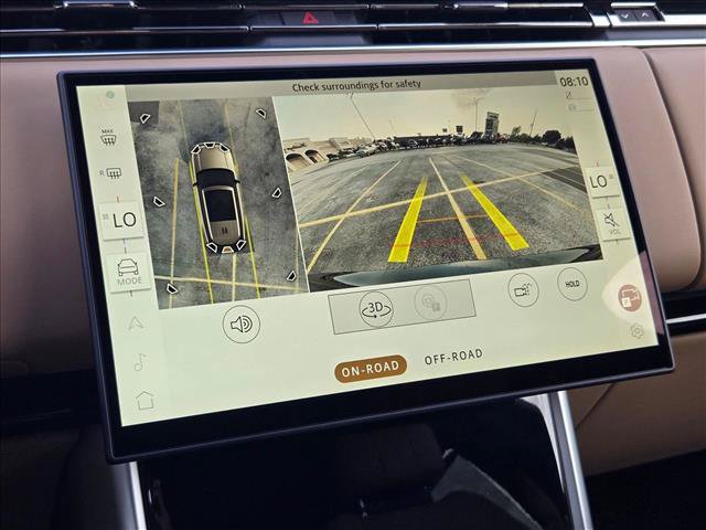 New 2026 Land Rover Range Rover Long Wheelbase SE AWD/4WD image 13