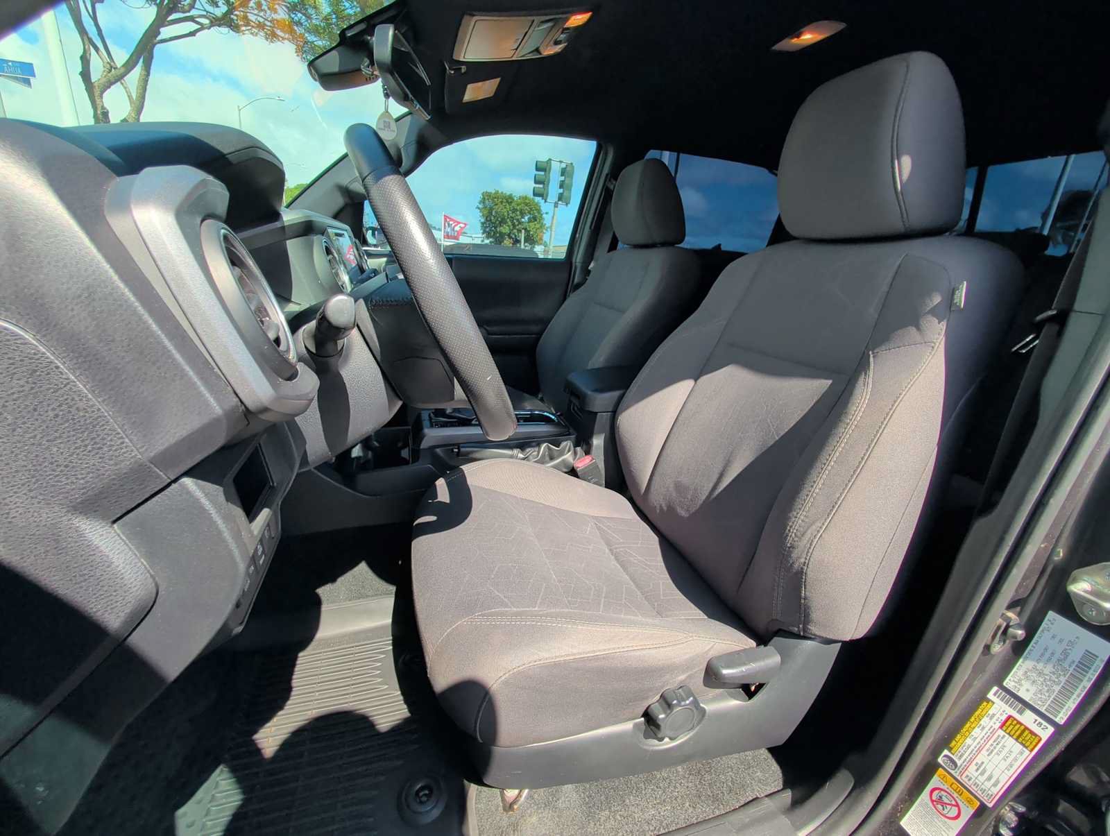 Used 2018 Toyota Tacoma TRD Sport RWD image 13