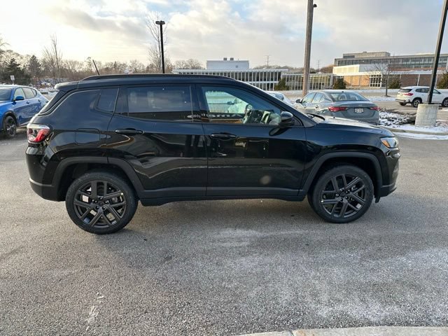 New 2026 Jeep Compass Latitude AWD/4WD image 5