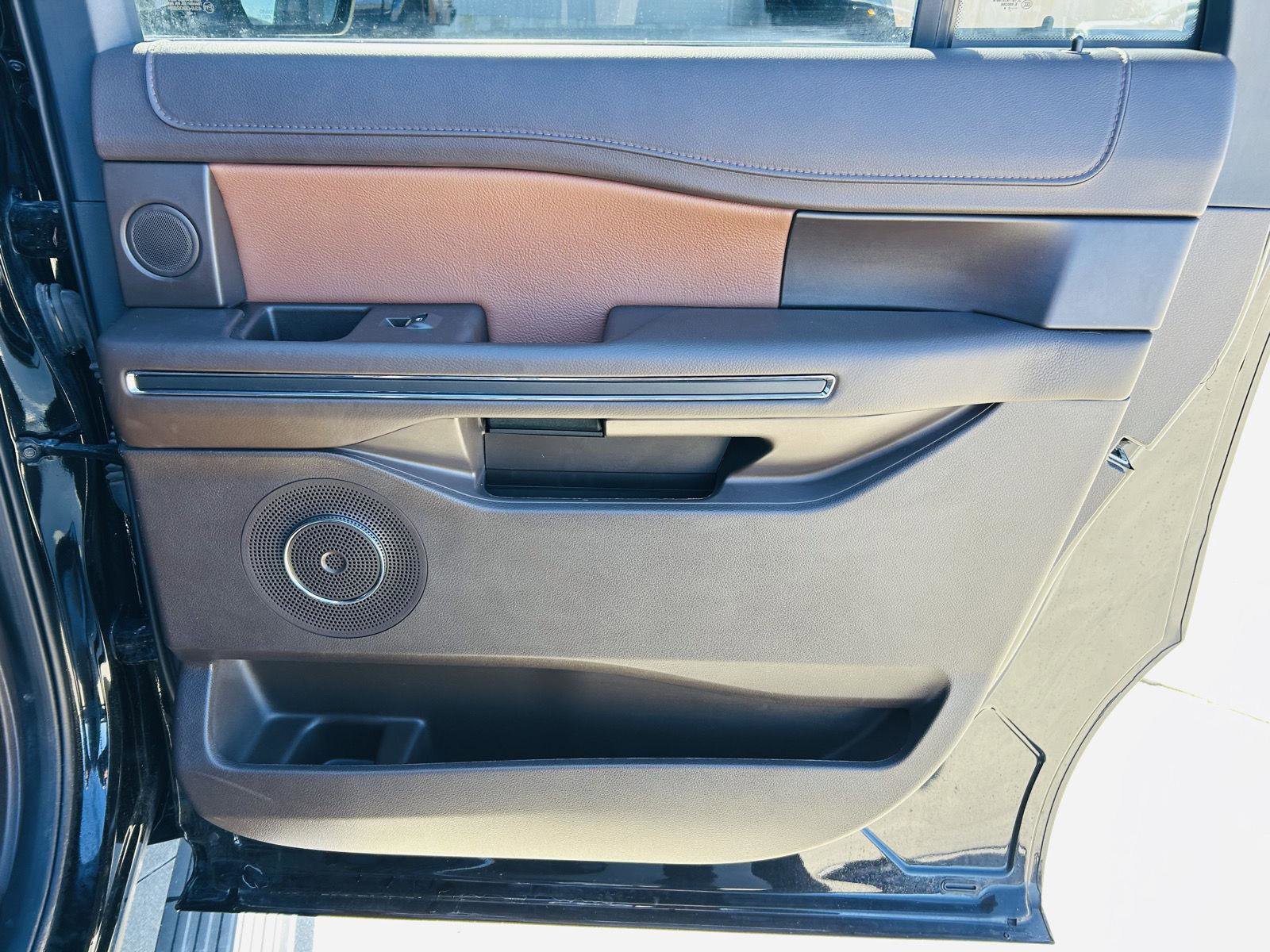 Used 2024 Ford Expedition Max King Ranch image 35