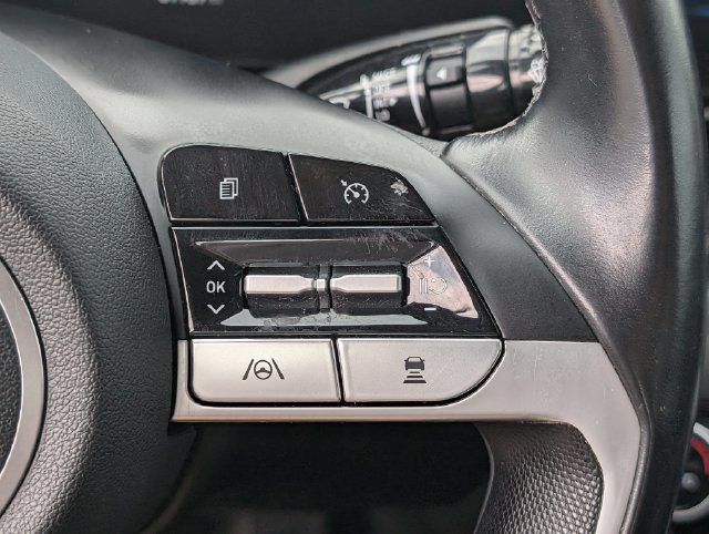 Used 2023 Hyundai Elantra SEL w/ Convenience Package FWD image 21