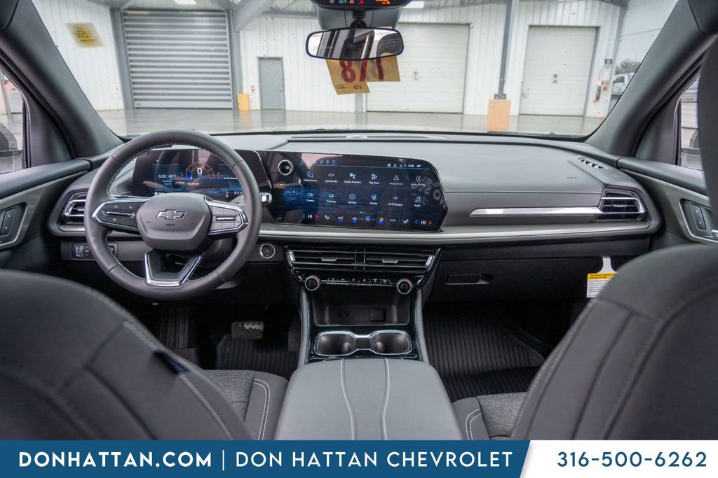 New 2026 Chevrolet Traverse LT w/ Midnight/Sport Edition image 3