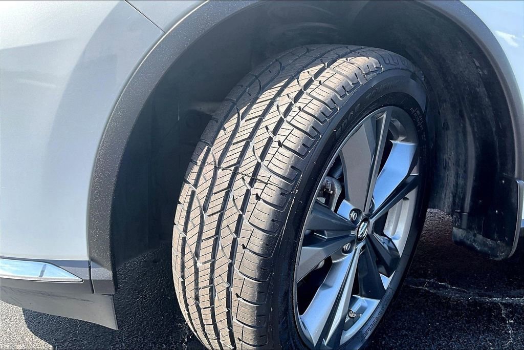 Used 2019 Nissan Murano Platinum w/ Cargo Package FWD image 36