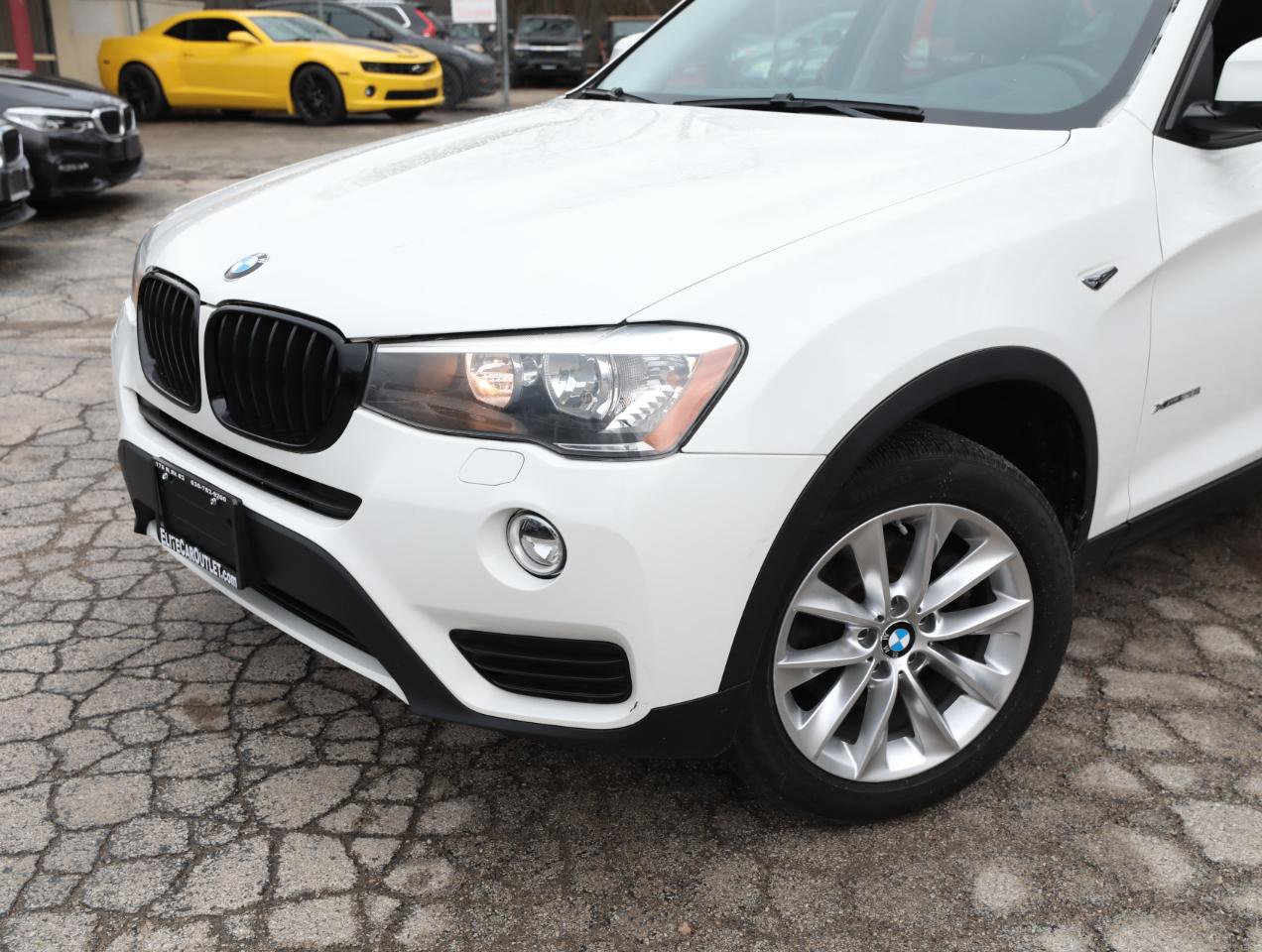 Used 2015 BMW X3 xDrive28i AWD/4WD image 2