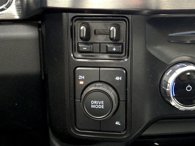 Used 2025 Ford F350 Lariat w/ Lariat Ultimate Package AWD/4WD image 28