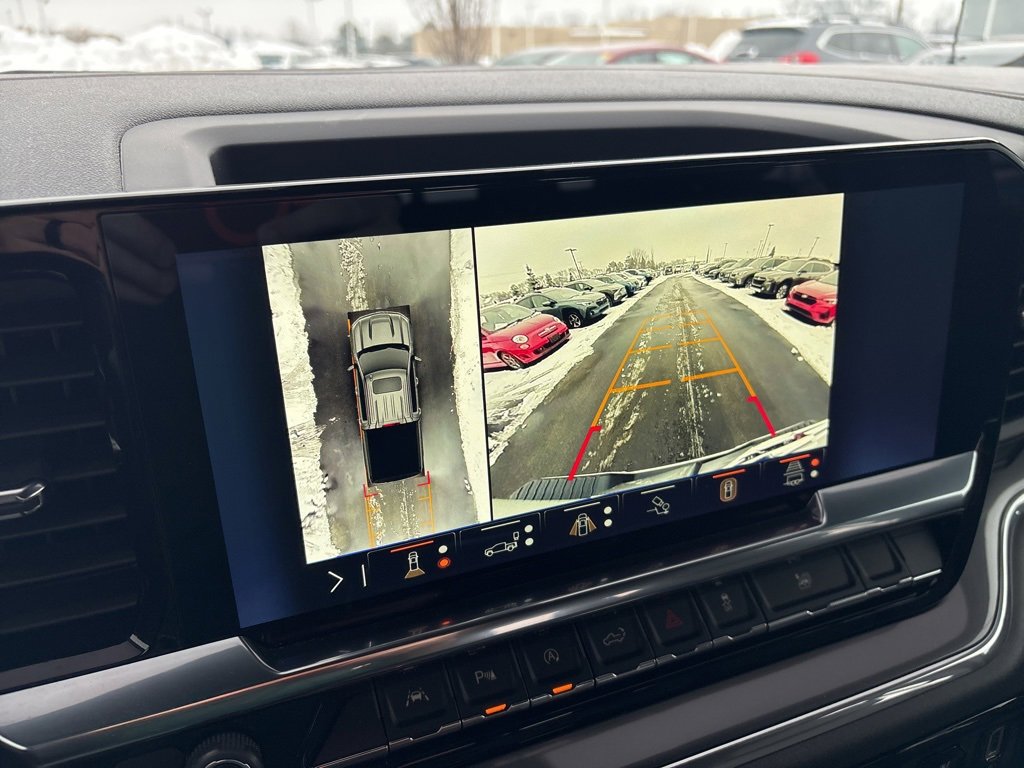 Used 2024 Chevrolet Silverado 1500 High Country w/ Technology Package image 28