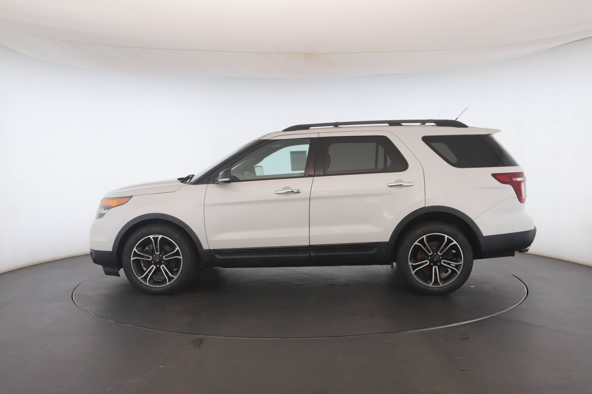 Used 2014 Ford Explorer Sport w/ Equipment Group 401A AWD/4WD image 19