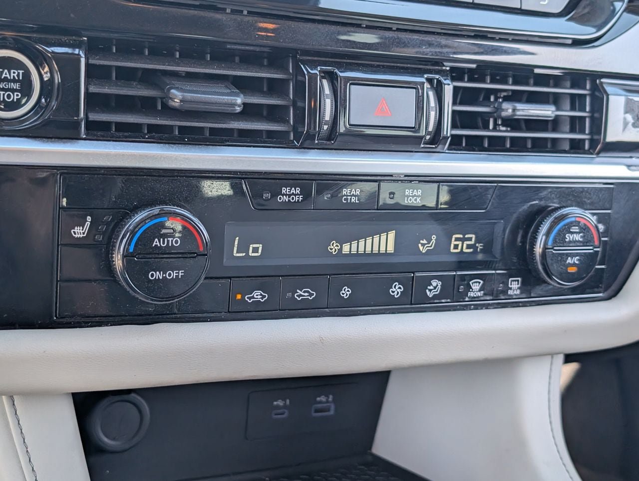 Used 2023 Nissan Pathfinder SV FWD image 15