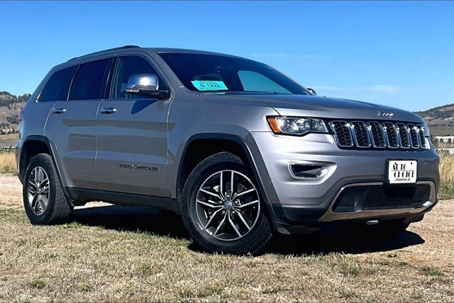 Used 2017 Jeep Grand Cherokee Limited AWD/4WD image 2